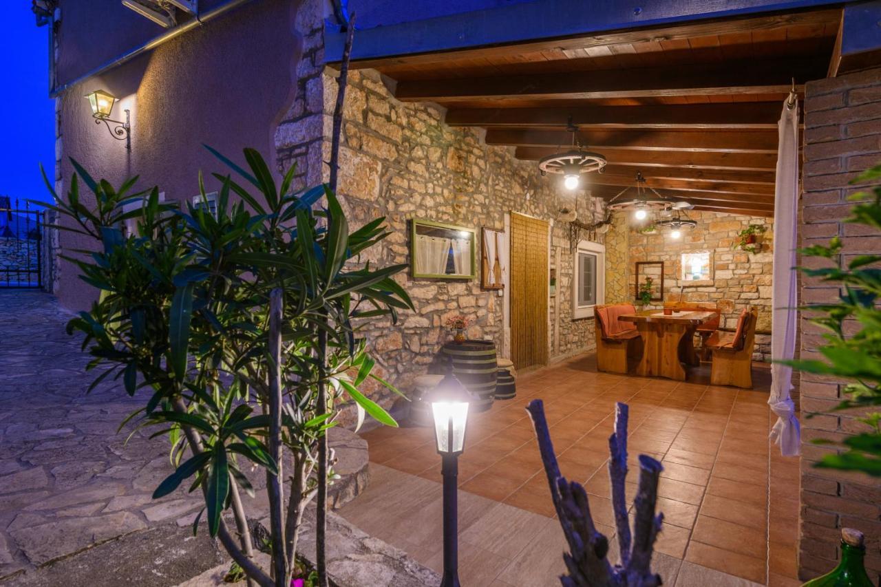 Rustic Istrian House Varesco Krnica Exterior photo